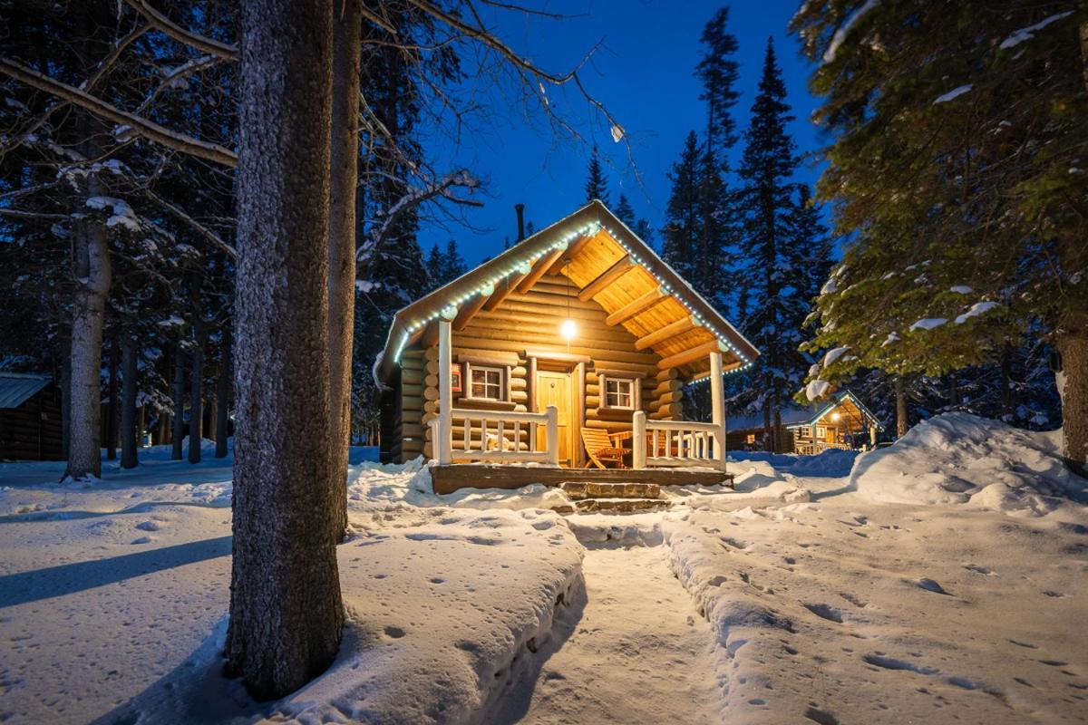 Storm Mountain Lodge & Cabins Castle Junction Extérieur photo