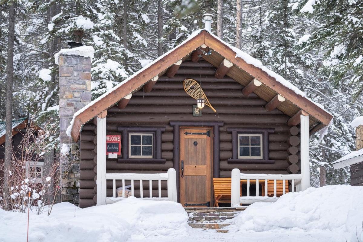 Storm Mountain Lodge & Cabins Castle Junction Extérieur photo