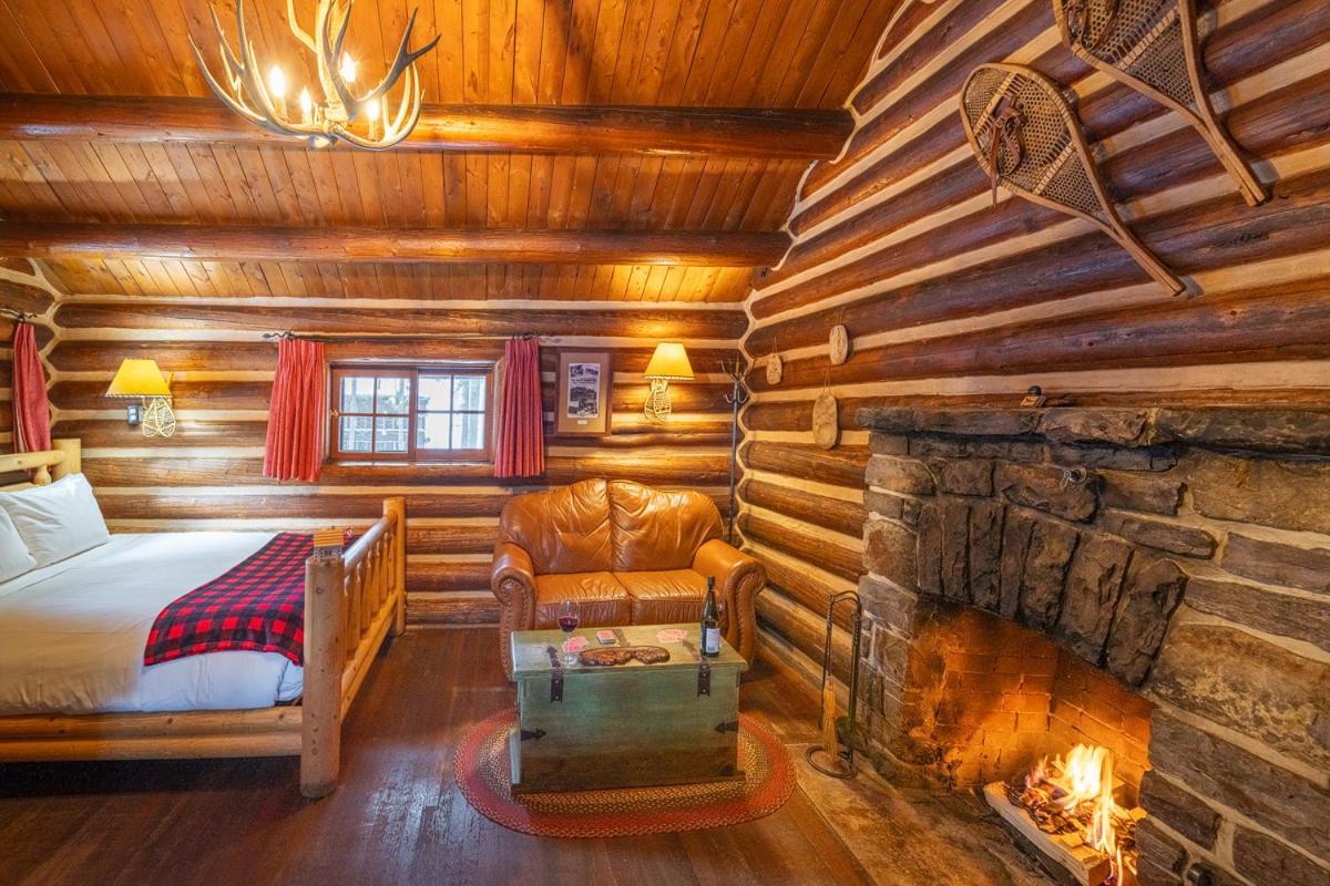 Storm Mountain Lodge & Cabins Castle Junction Extérieur photo