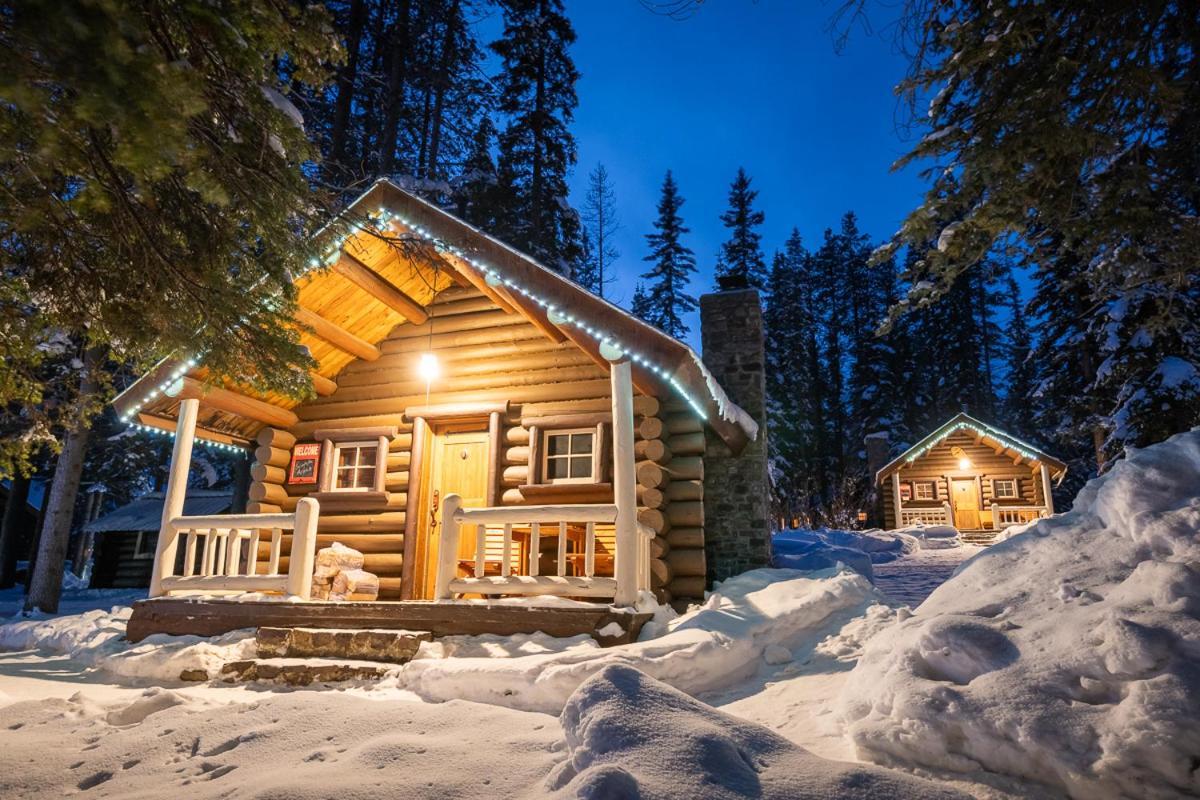 Storm Mountain Lodge & Cabins Castle Junction Extérieur photo
