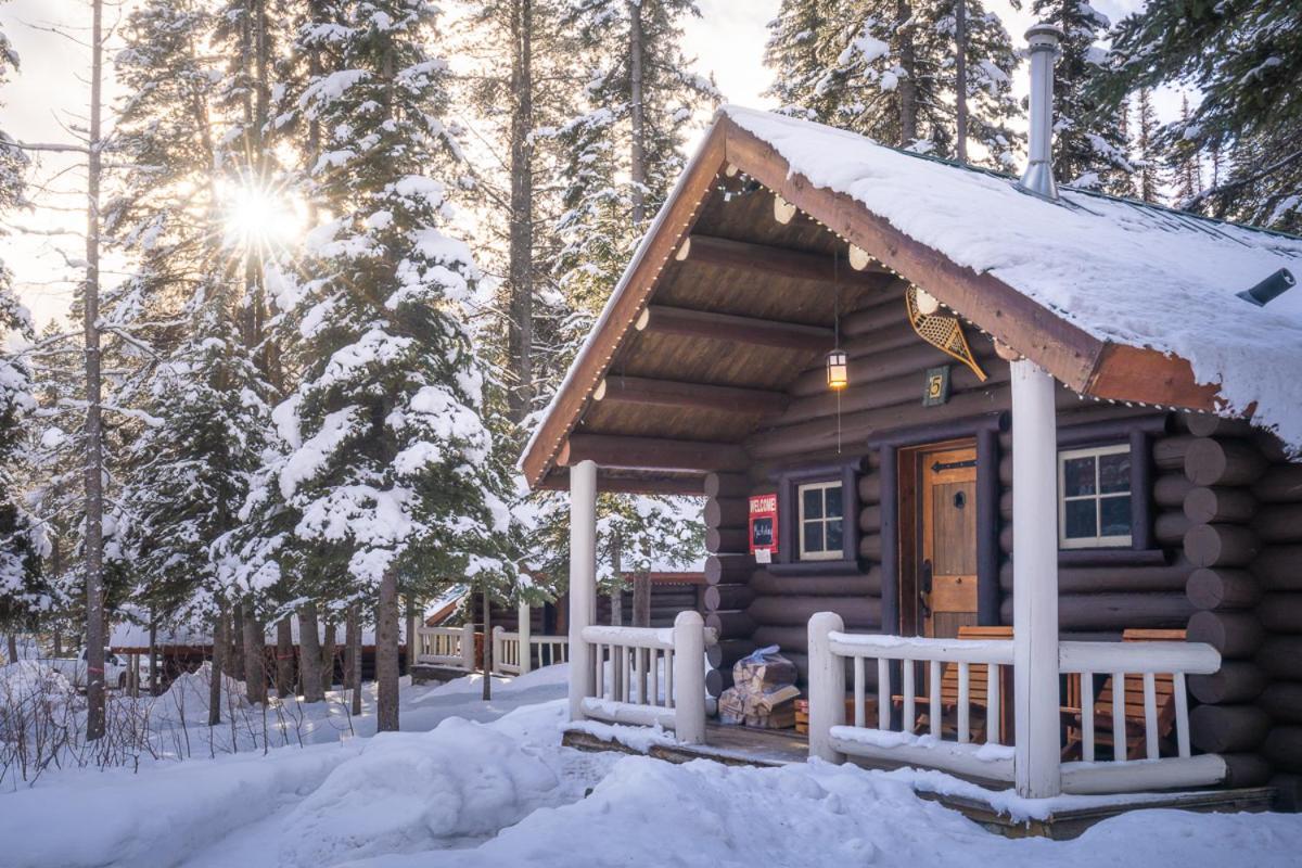Storm Mountain Lodge & Cabins Castle Junction Extérieur photo