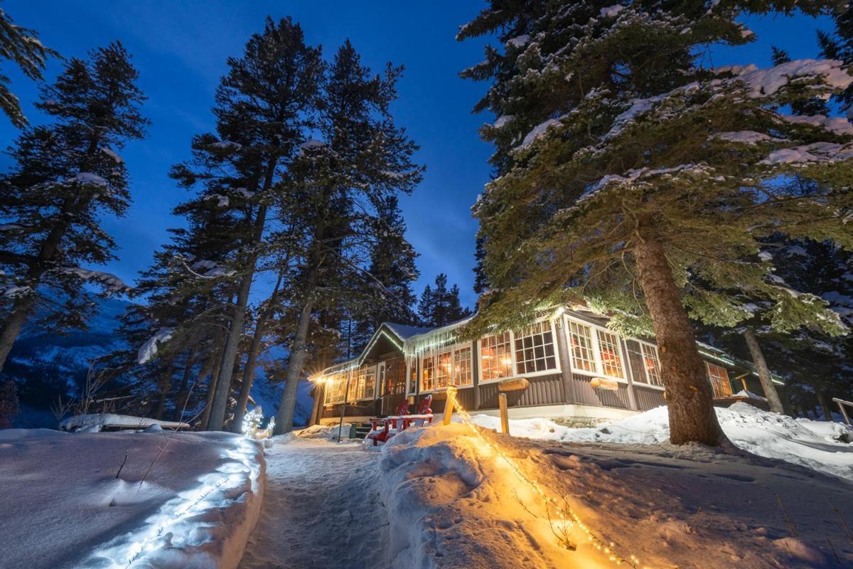 Storm Mountain Lodge & Cabins Castle Junction Extérieur photo